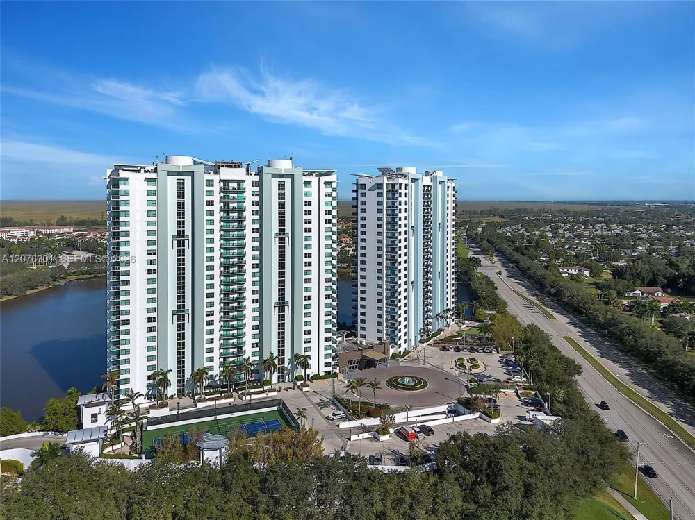 2641 Flamingo Rd #2205N Sunrise, FL 33323