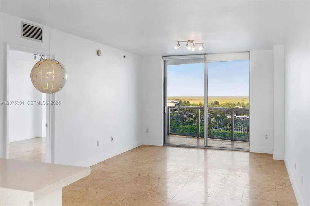2641 Flamingo Rd #2205N Sunrise, FL 33323