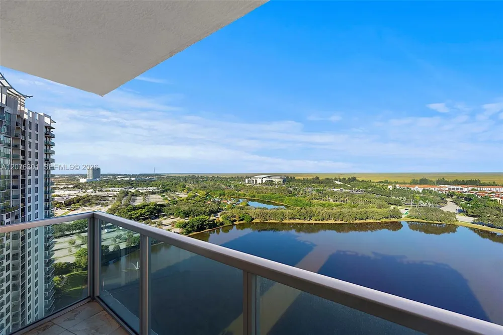 2641 Flamingo Rd #2205N Sunrise, FL 33323