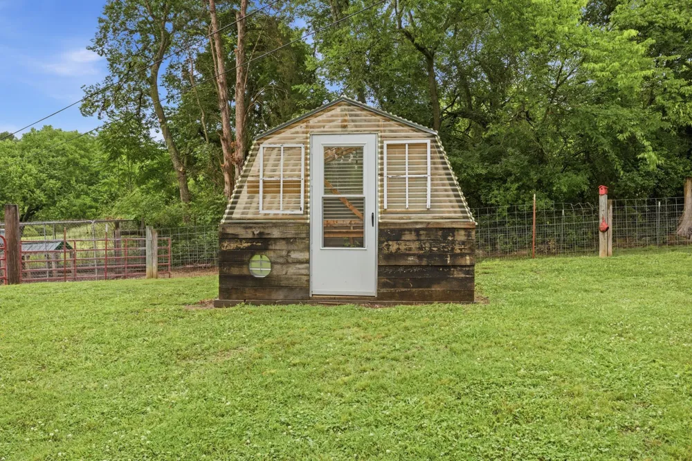 6222 Cayce Lane Columbia, TN 38401