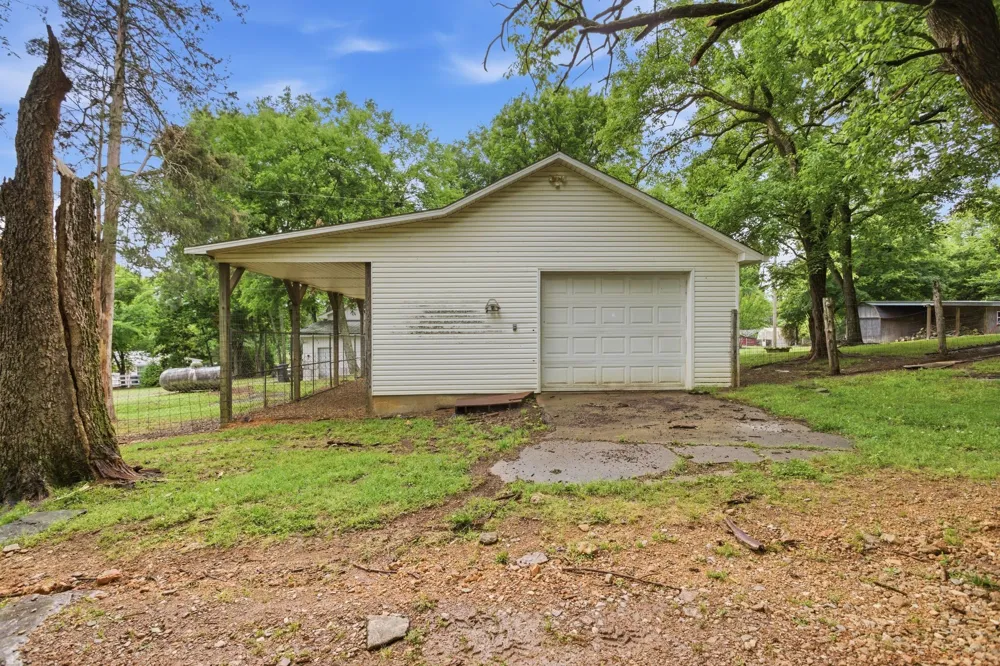6222 Cayce Lane Columbia, TN 38401
