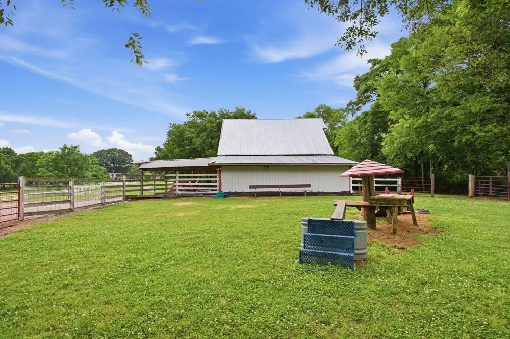 6222 Cayce Lane Columbia, TN 38401