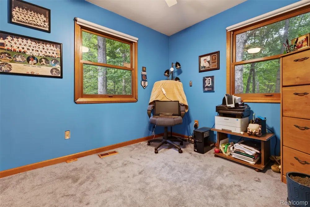 260 Faust Drive Brandon Charter Township, MI 48462