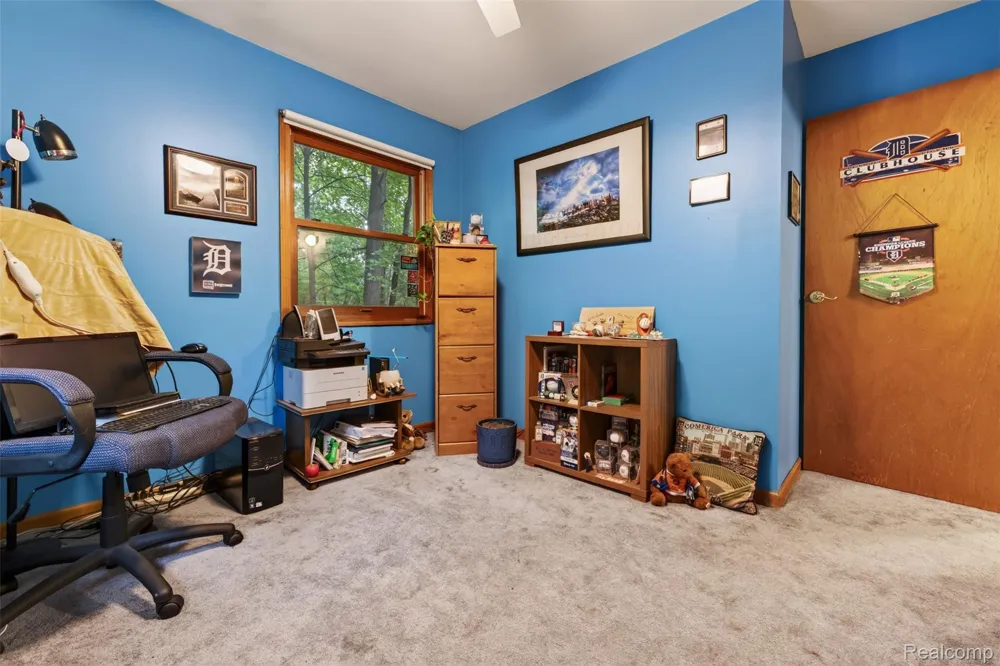 260 Faust Drive Brandon Charter Township, MI 48462