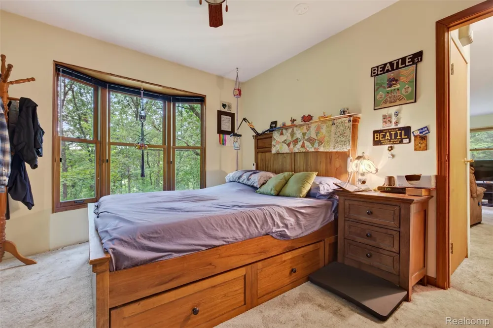 260 Faust Drive Brandon Charter Township, MI 48462