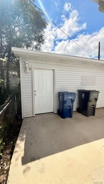 1329 Neubert Avenue Flint City, MI 48507