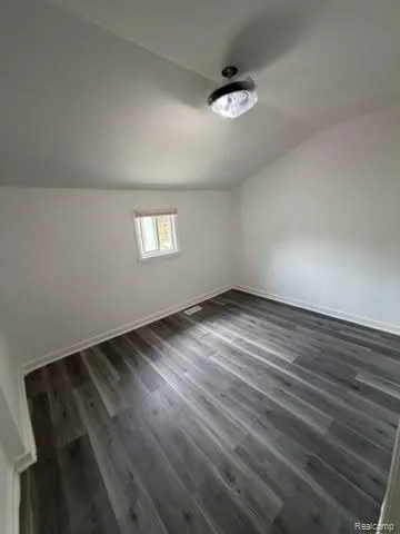 2409 Vernon Avenue Flint City, MI 48506