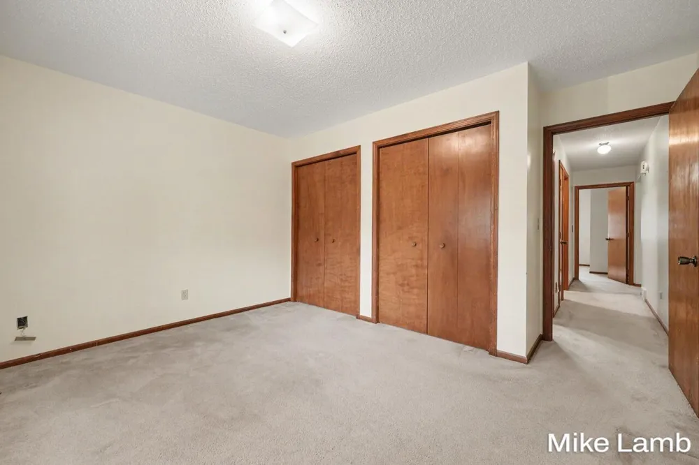 524 Laurie Drive NW Sparta Village, MI 49345