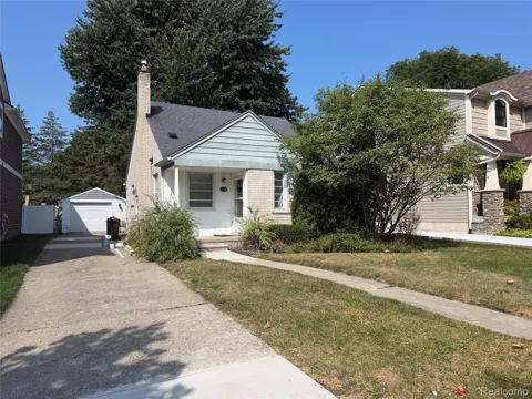570 Jener Place
