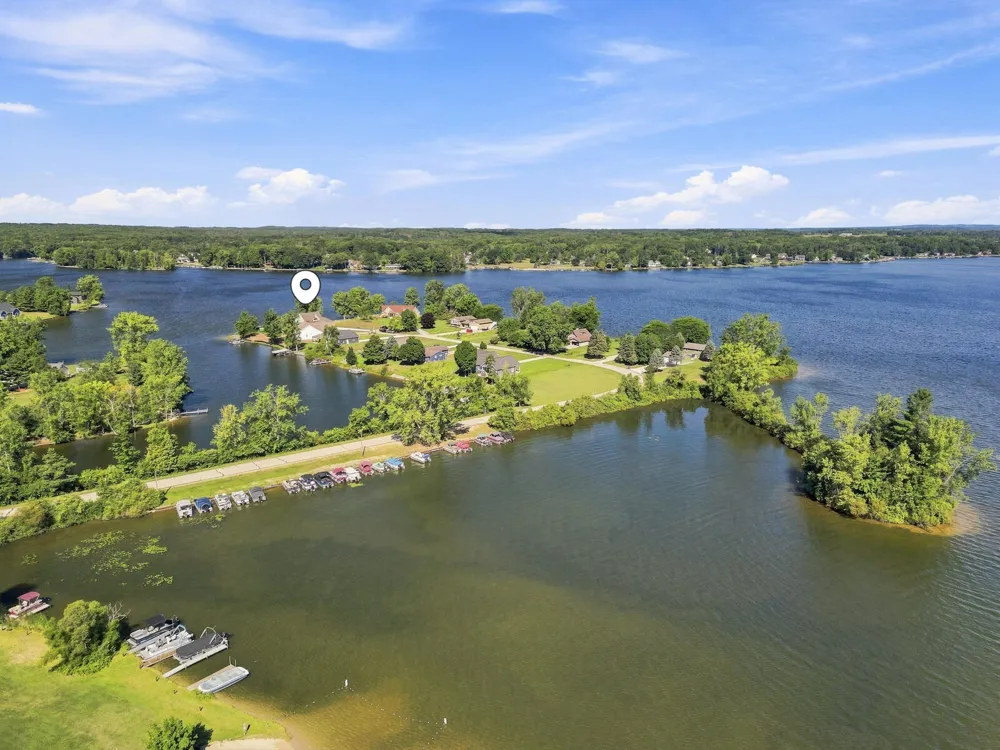 1019 Peninsula Drive Unknown, MI 48893