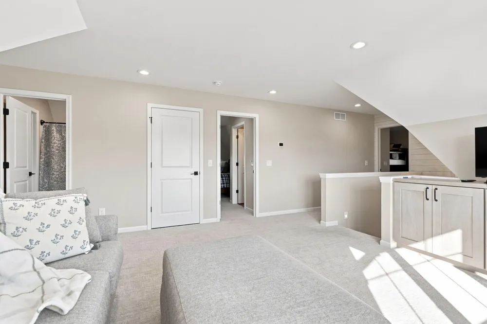 1019 Peninsula Drive Unknown, MI 48893
