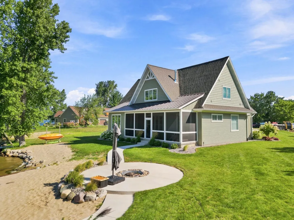1019 Peninsula Drive Unknown, MI 48893