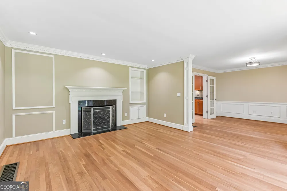 3135 Spalding DR Sandy Springs, GA 30350