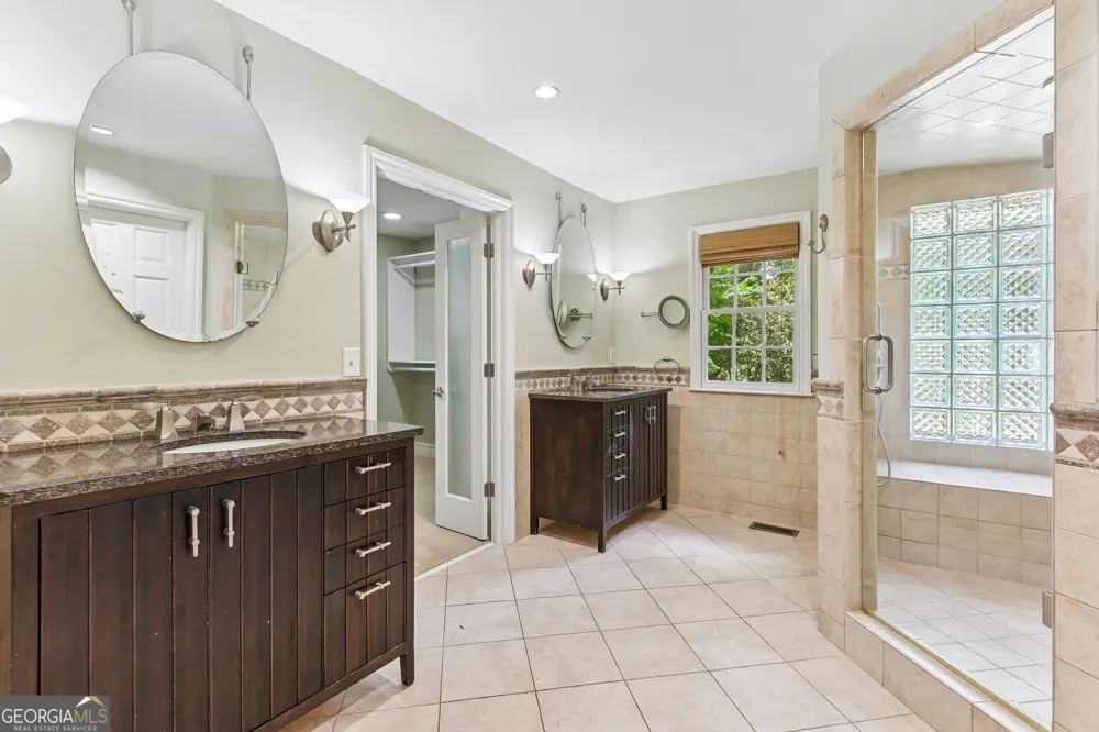 3135 Spalding DR Sandy Springs, GA 30350
