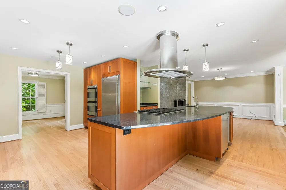 3135 Spalding DR Sandy Springs, GA 30350