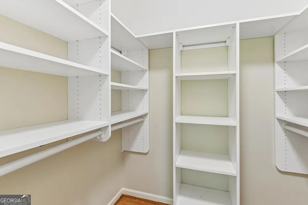 3135 Spalding DR Sandy Springs, GA 30350