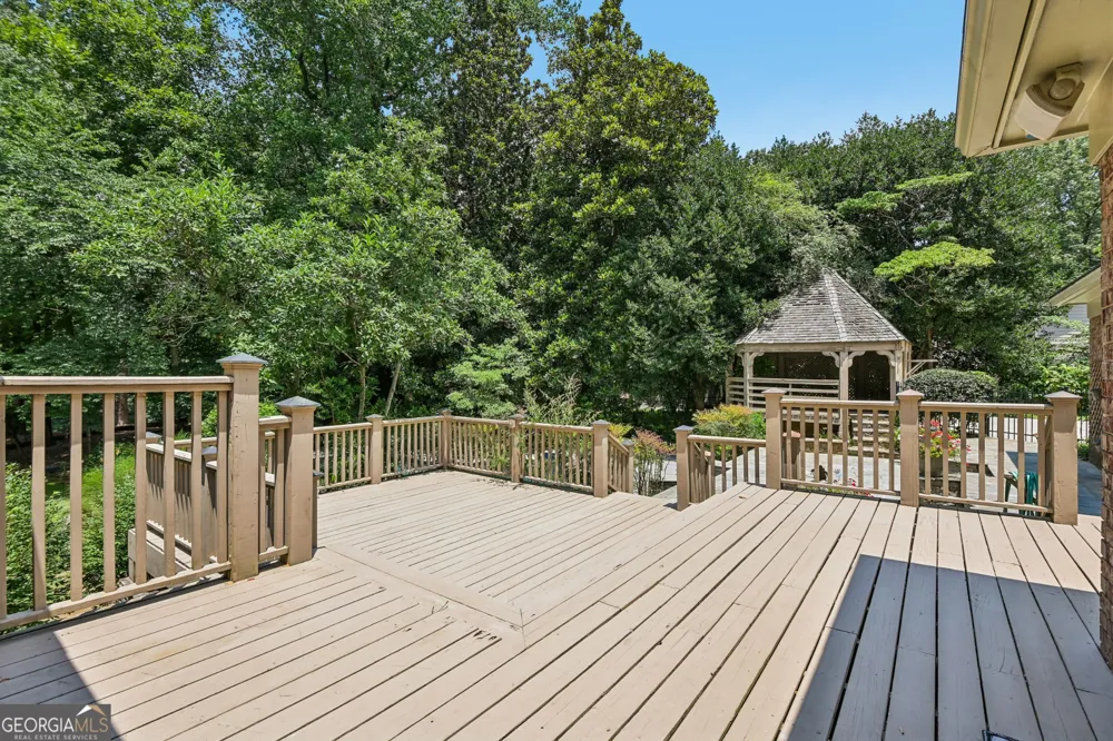 3135 Spalding DR Sandy Springs, GA 30350