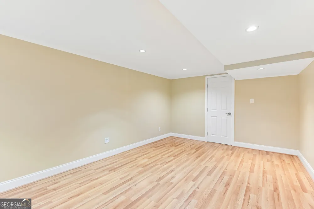 3135 Spalding DR Sandy Springs, GA 30350