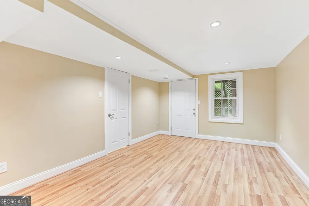 3135 Spalding DR Sandy Springs, GA 30350