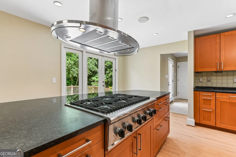 3135 Spalding DR Sandy Springs, GA 30350