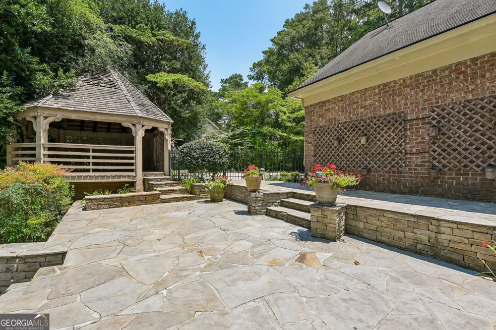 3135 Spalding DR Sandy Springs, GA 30350