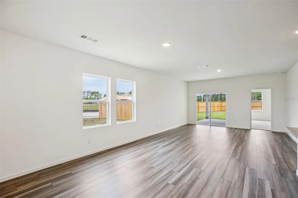 3004 SUNSET HILLS ROAD Winter Haven, FL 33881