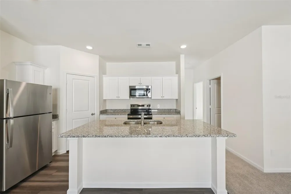 3004 SUNSET HILLS ROAD Winter Haven, FL 33881