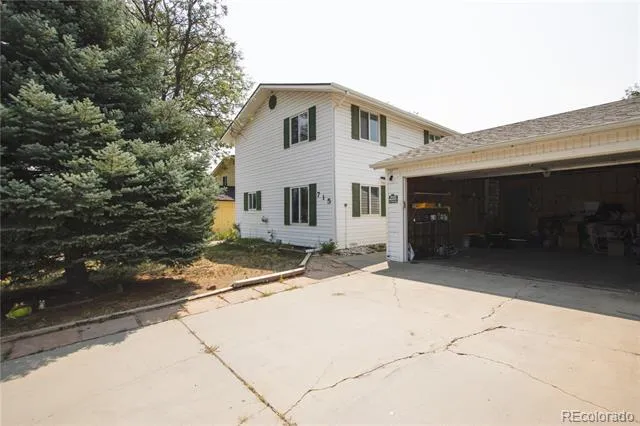715 Tundra Place Longmont, CO 80504