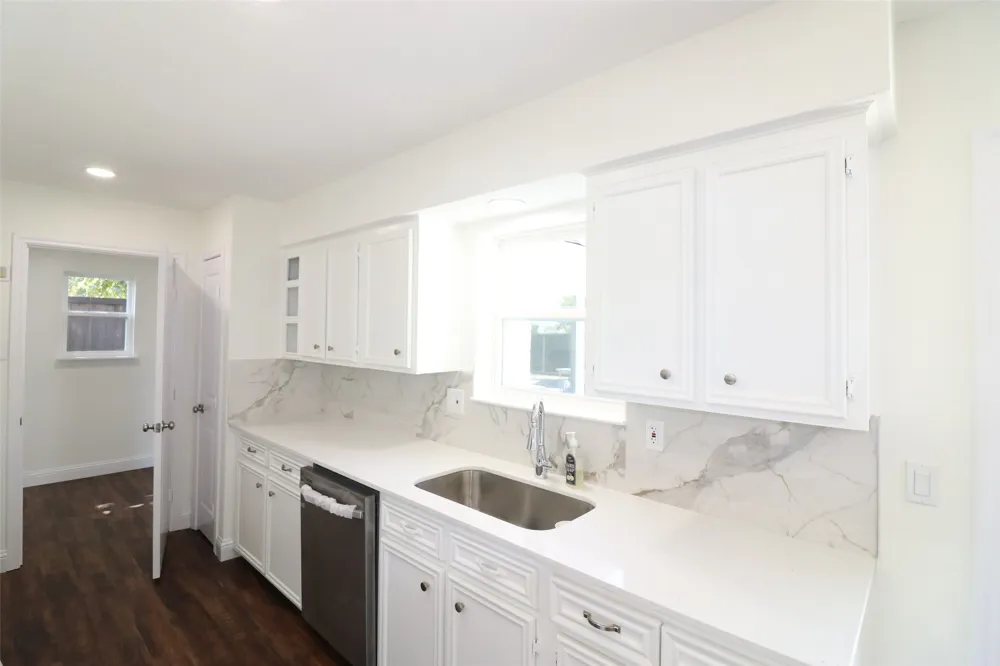 1701 Running River Road Garland, TX 75044