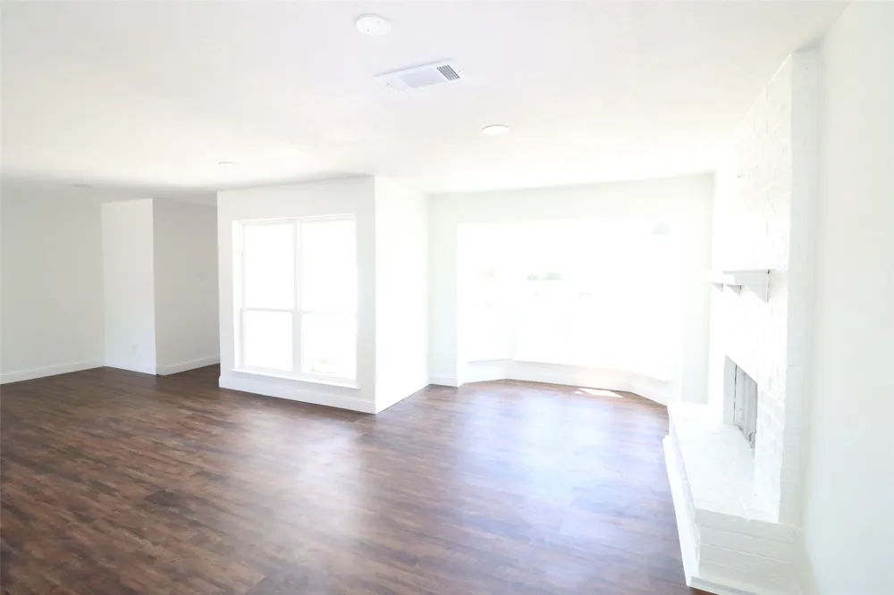 1701 Running River Road Garland, TX 75044