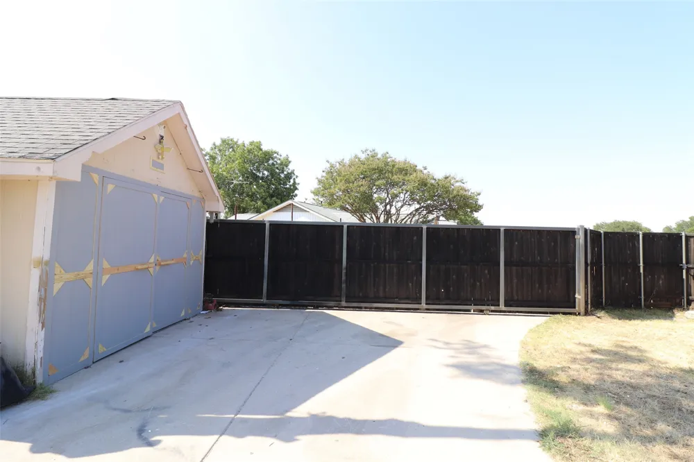 1701 Running River Road Garland, TX 75044