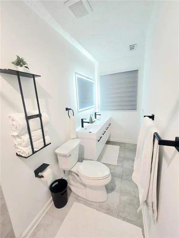 457 Castleaire Drive Stone Mountain, GA 30087