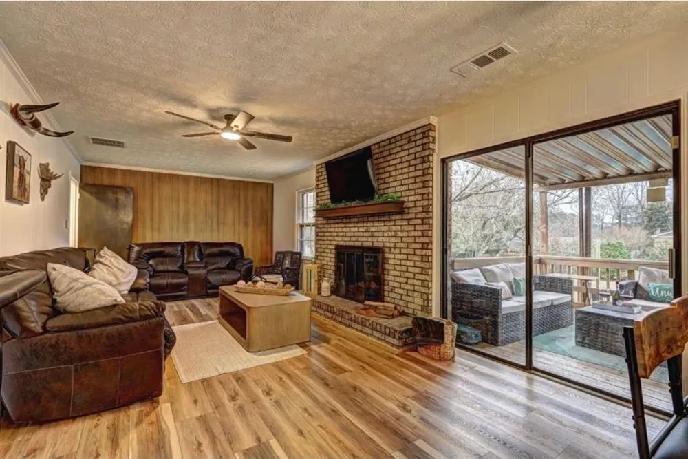 457 Castleaire Drive Stone Mountain, GA 30087