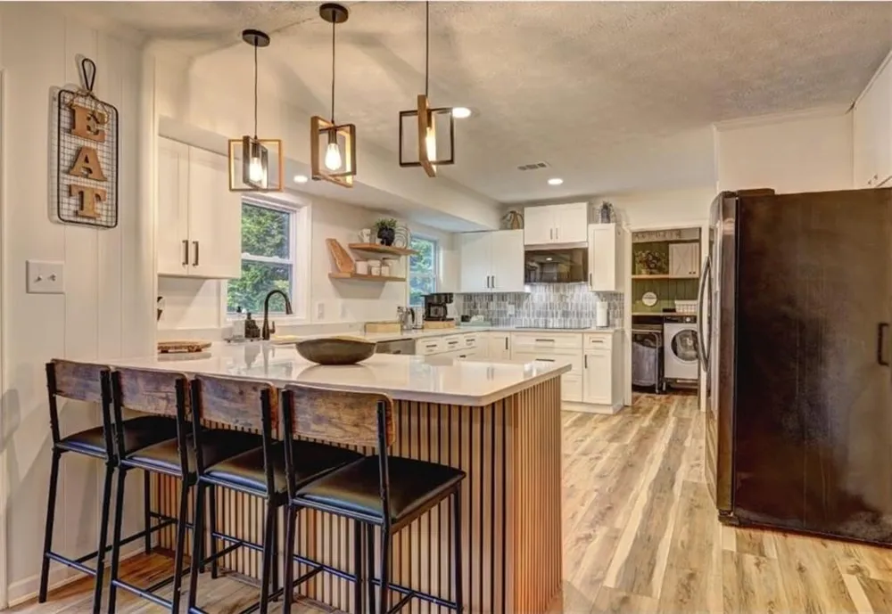 457 Castleaire Drive Stone Mountain, GA 30087