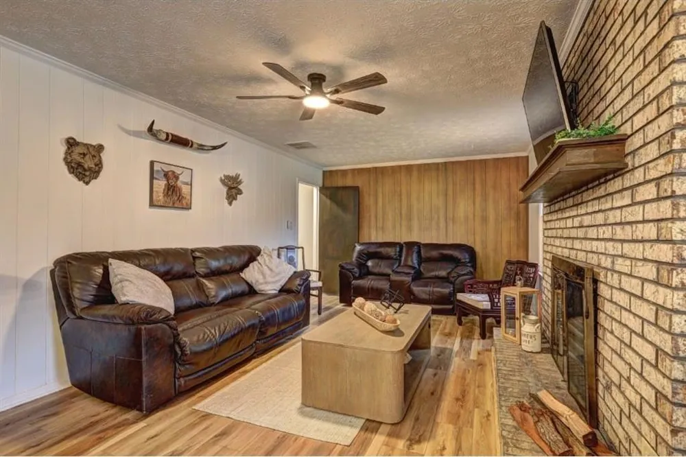 457 Castleaire Drive Stone Mountain, GA 30087