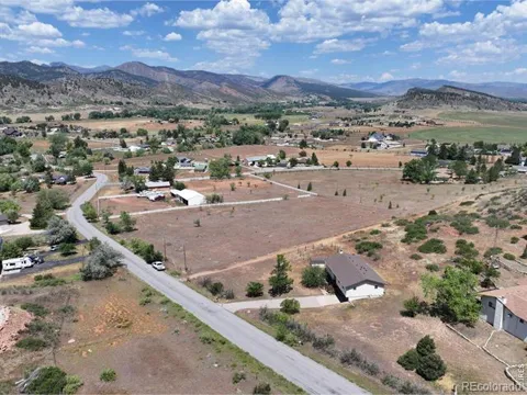 7513 Leslie Drive