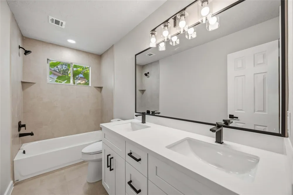 12006 Ashcroft Drive Houston, TX 77035