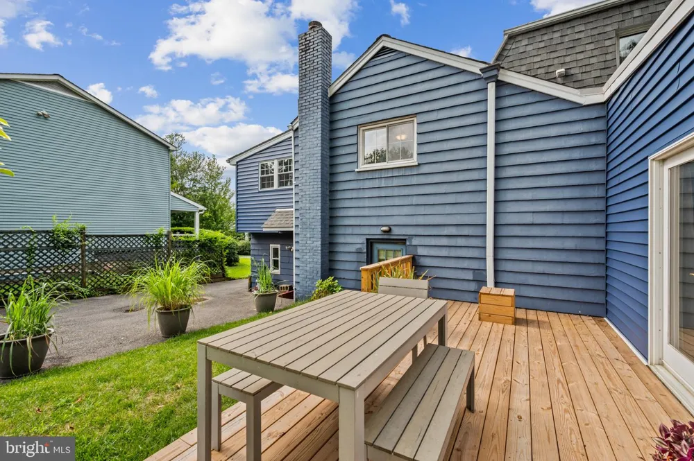 213 PIPING ROCK DRIVE Silver Spring, MD 20905
