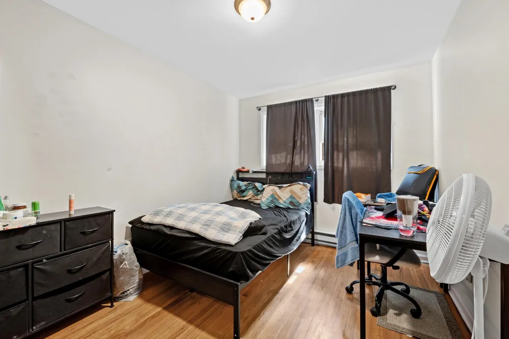 313 9TH ST Union City, NJ 07087