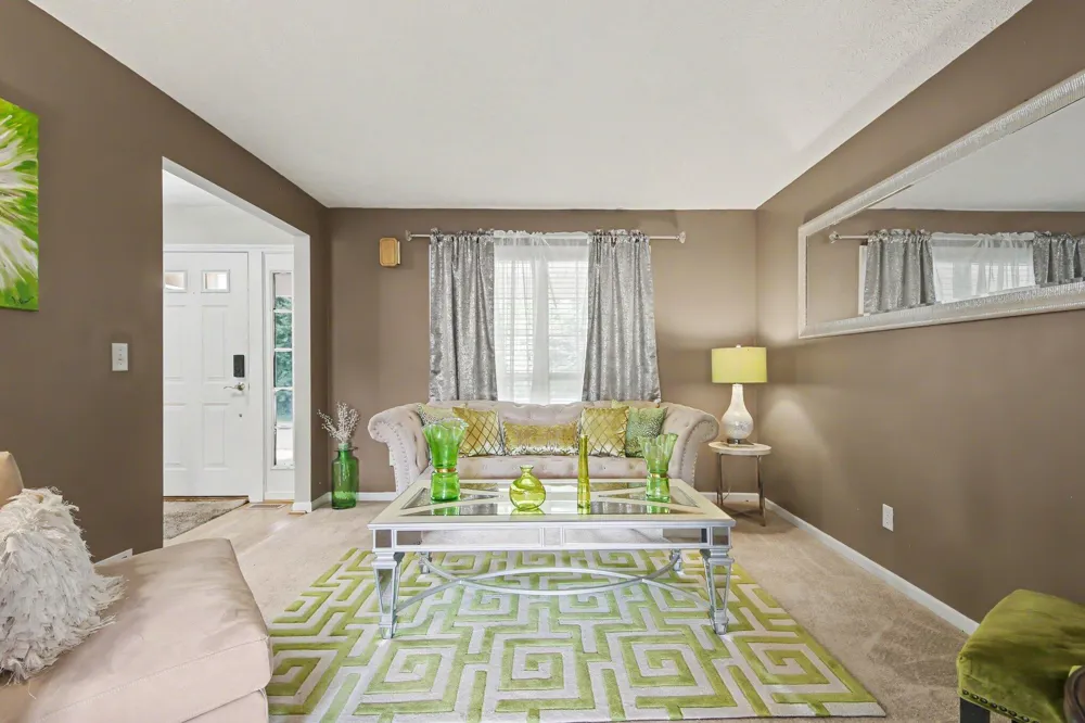 6627 Winter Creek Road Norton Shores, MI 49444