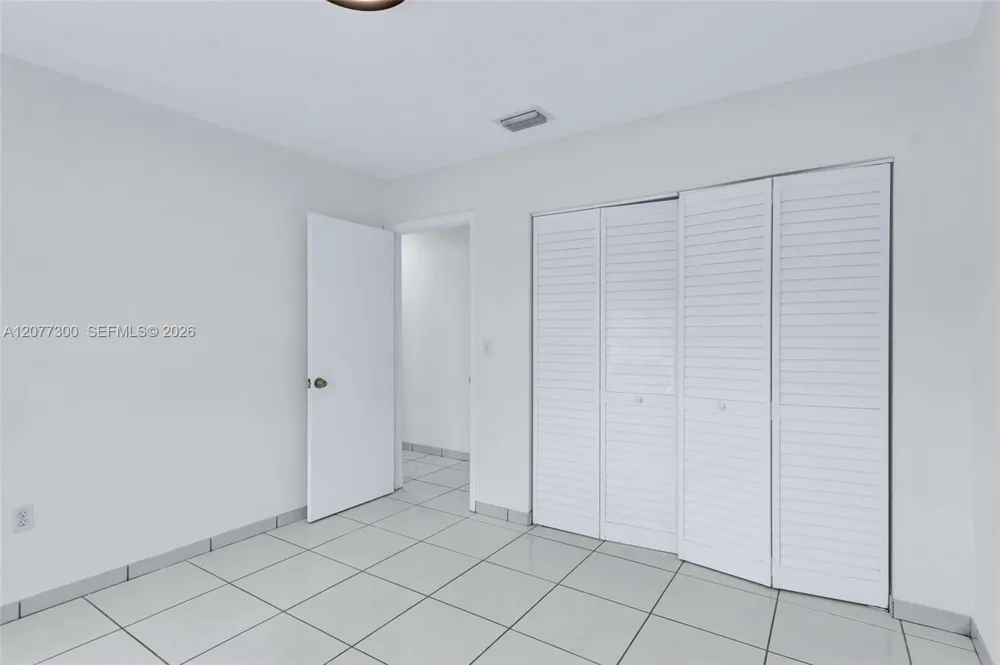 18600 SW 127th Pl Miami, FL 33177