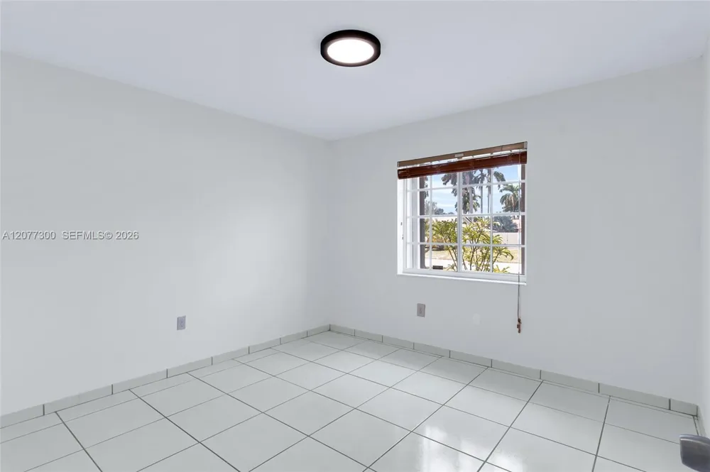 18600 SW 127th Pl Miami, FL 33177