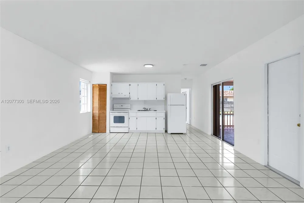18600 SW 127th Pl Miami, FL 33177