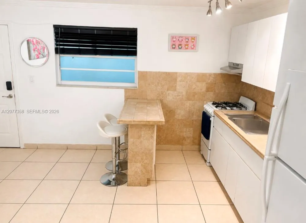 528 Meridian Ave #202A Miami Beach, FL 33139