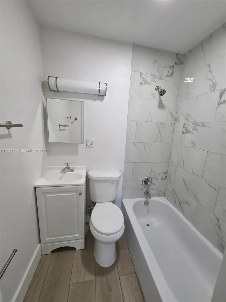 2326 SW 9th St #1 Miami, FL 33135