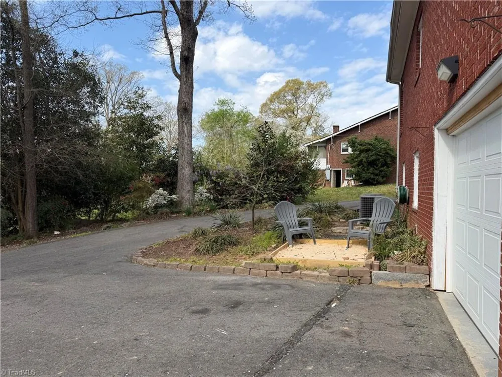 1631 Maple Avenue Albemarle, NC 28001