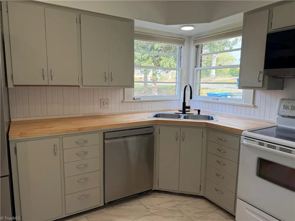 1631 Maple Avenue Albemarle, NC 28001