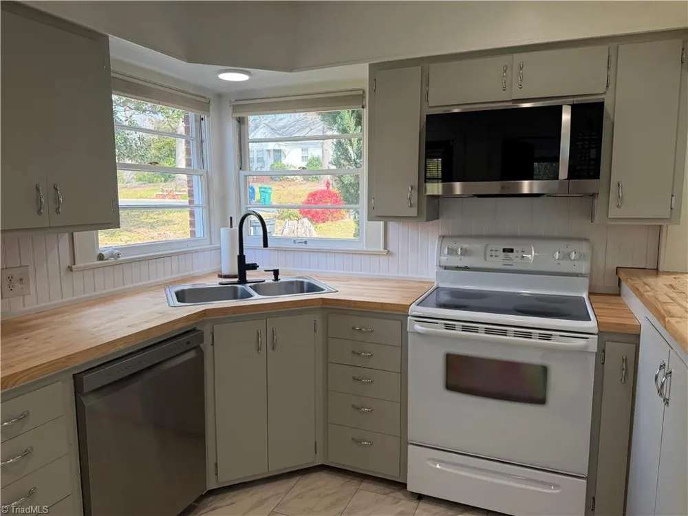 1631 Maple Avenue Albemarle, NC 28001