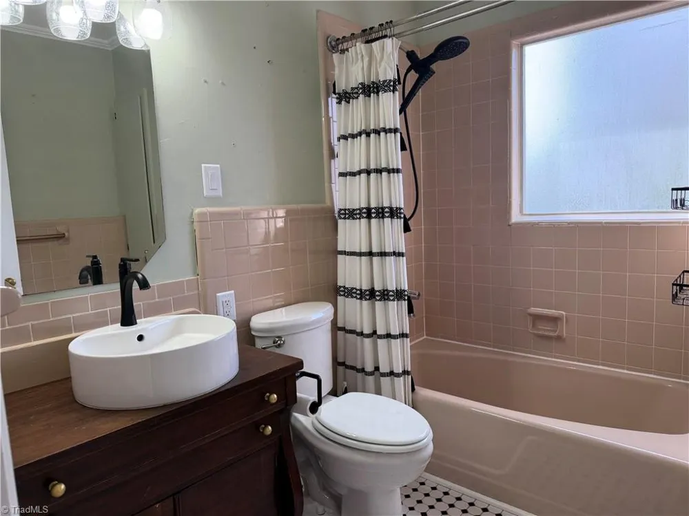 1631 Maple Avenue Albemarle, NC 28001