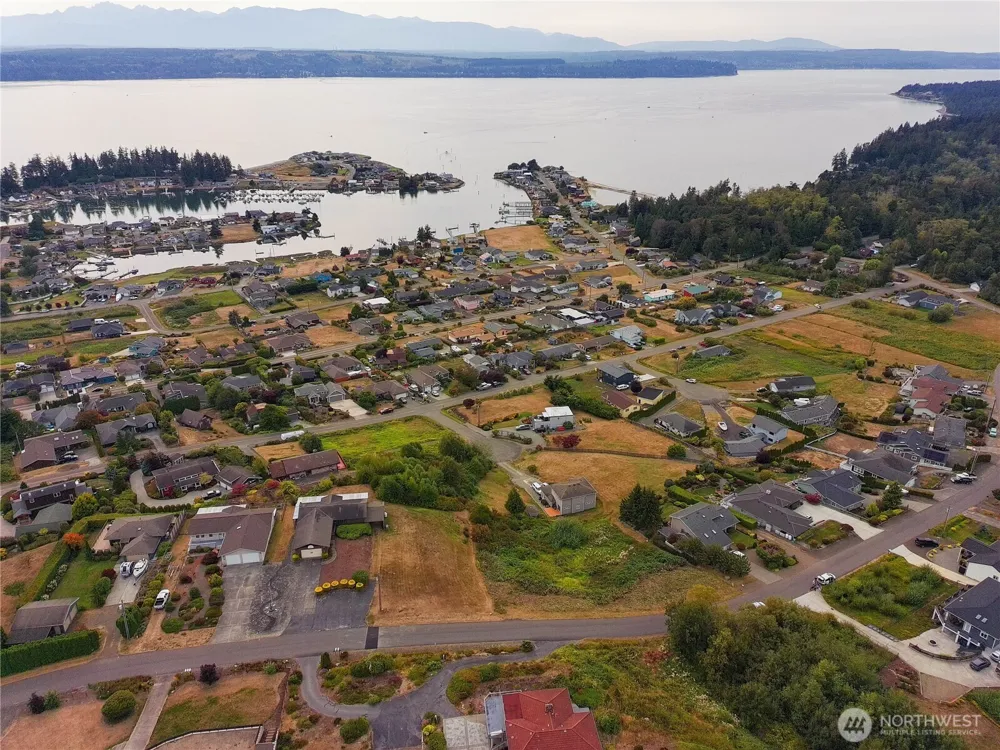 38063 Fawn Road NE Hansville, WA 98340